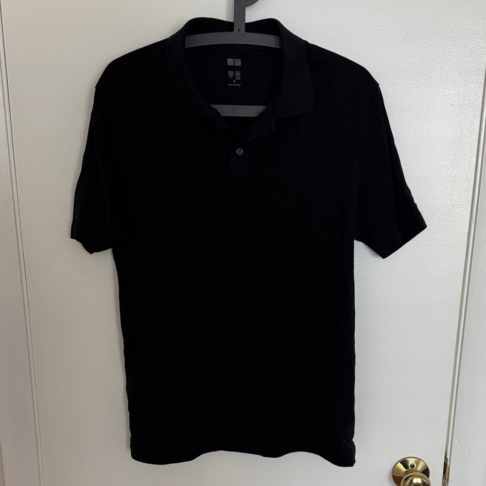Uniqlo AIRism Black Polo Medium